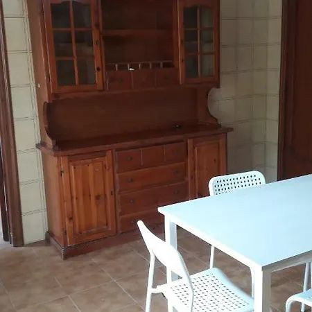 Casa Vacanze Guglielmo Tatil Evi *